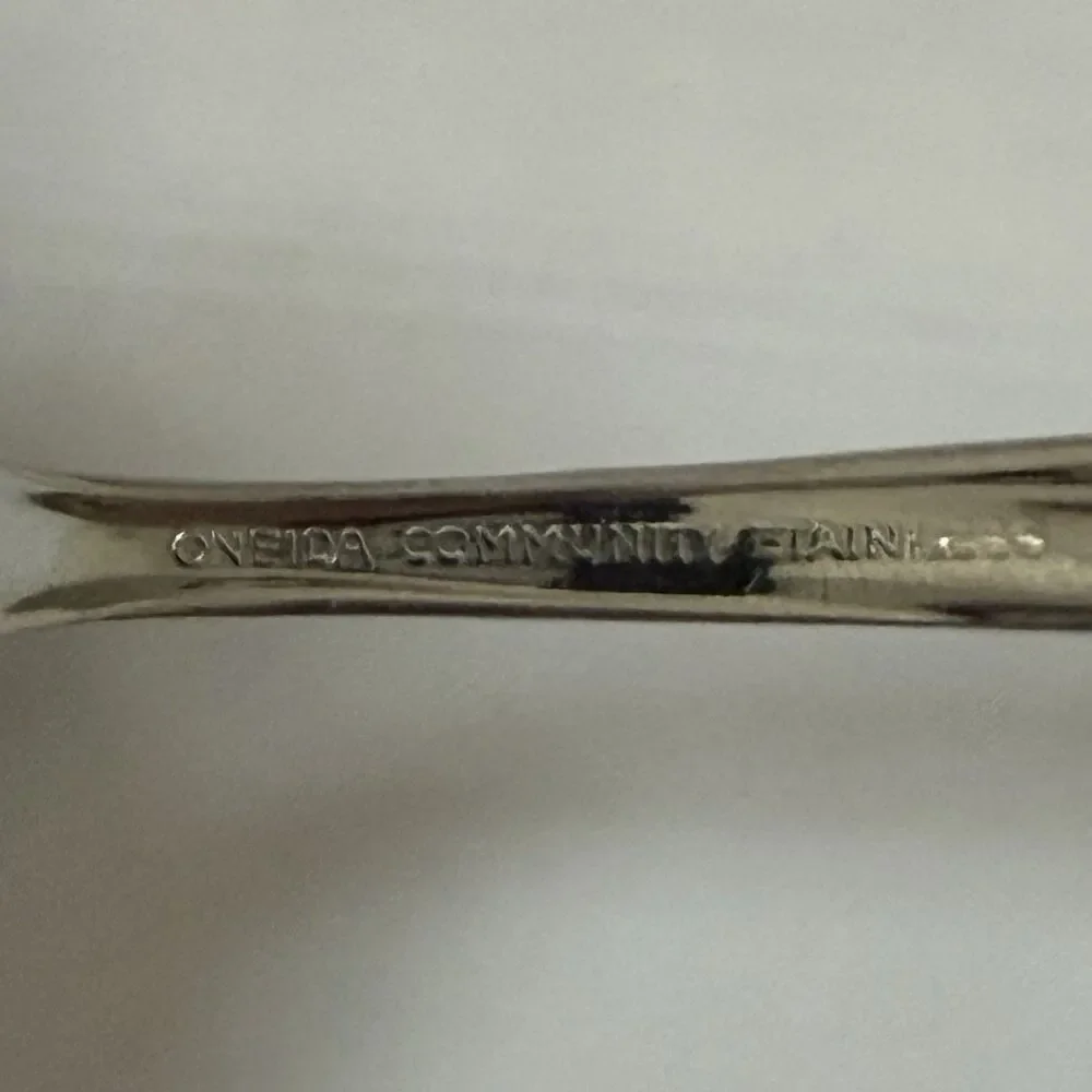 2pc Oneida Twin Star Dinner Fork / Soup Spoon Stainless Community Betty Crocker